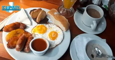 delicioso desayuno típico guatemalteco