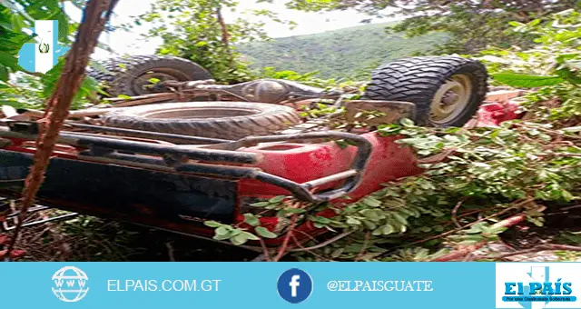 pick-up se embarranca en sacapulas