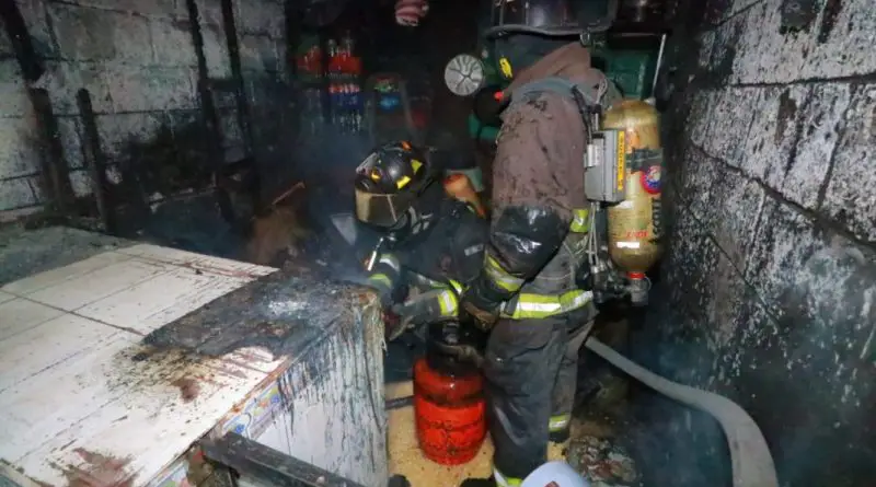 fotografías del incendio en el mercado de Chinautla