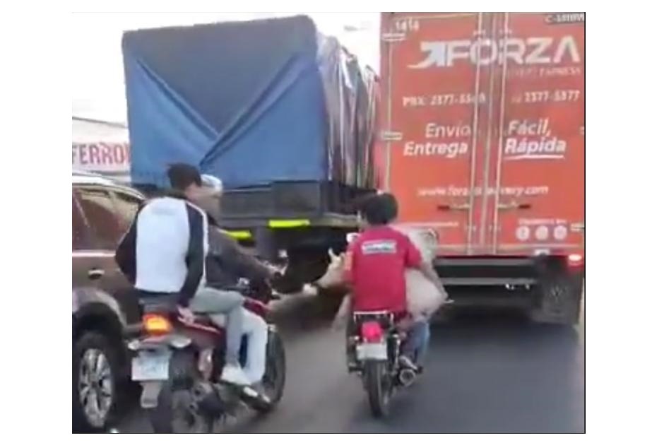 Insólito pasajero en Calzada la Paz